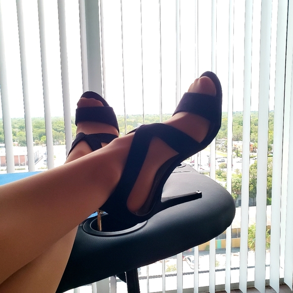 Jently Worn Stilettos - Picture 4 of 4